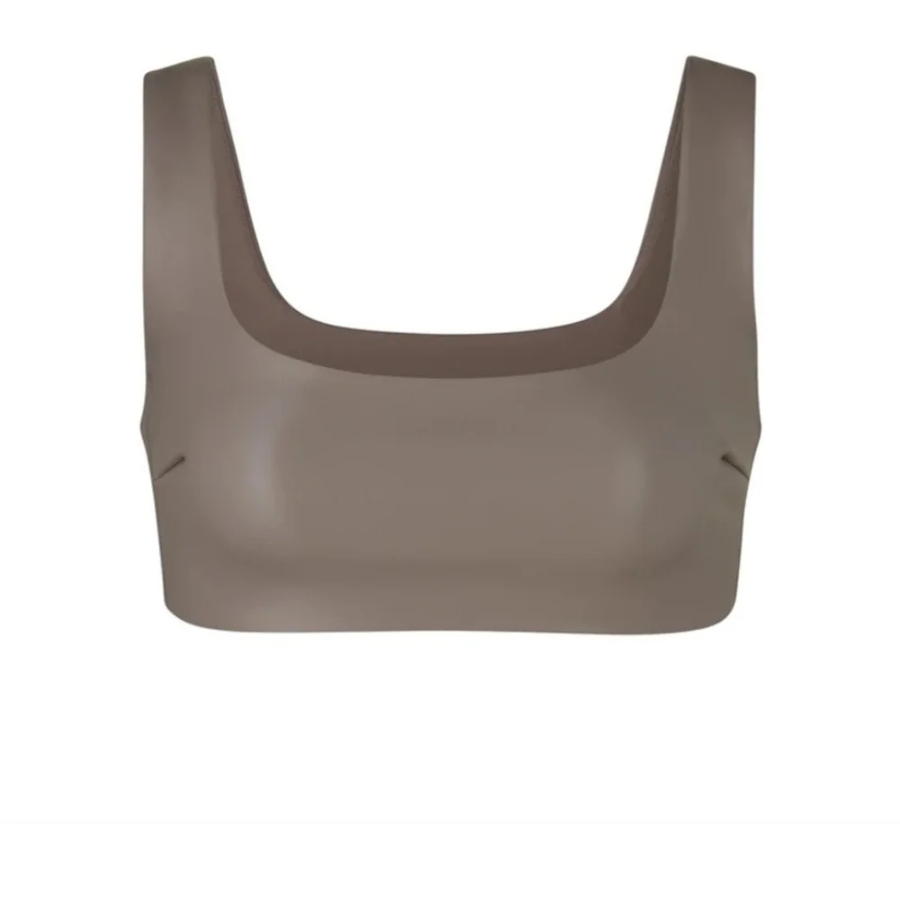 NWT SKIMS FAUX LEATHER BRALETTE IN CEMENT - Picture 3 of 6